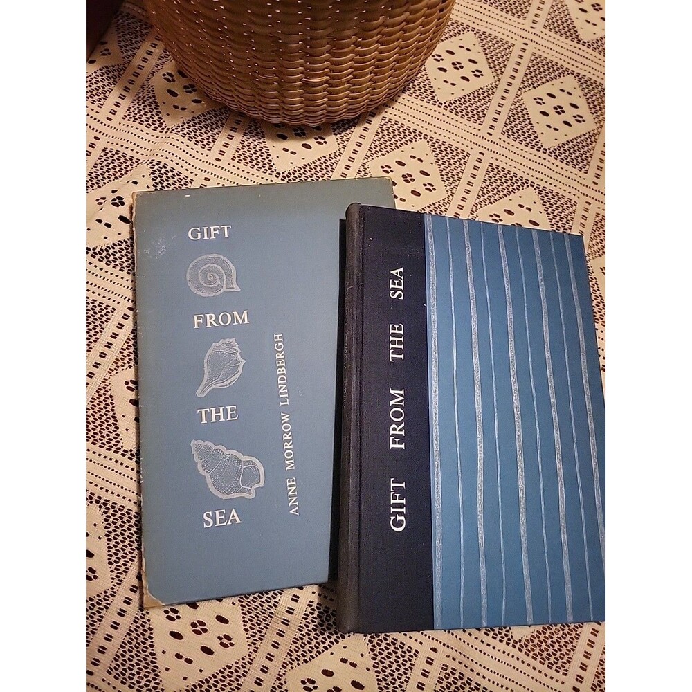 Vtg Gift from the Sea Anne Morrow Lindbergh 1955 Special Ed Slipcase Illustrated